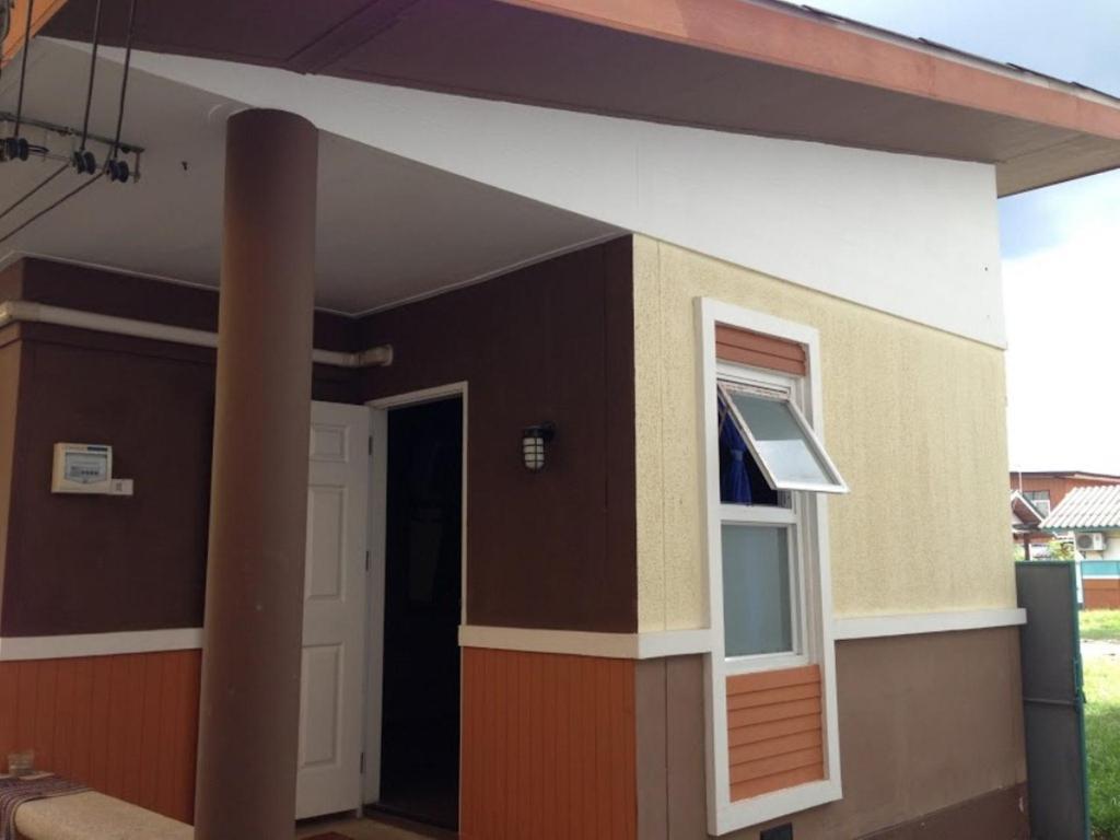Nora Guesthouse Chumphon Quarto foto