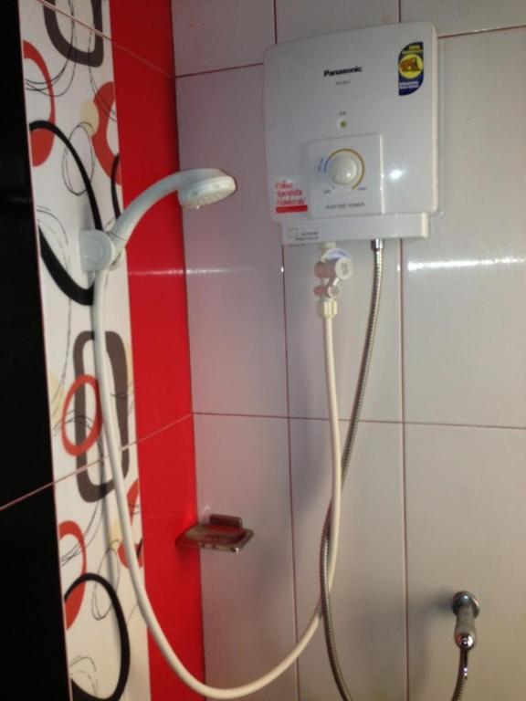 Nora Guesthouse Chumphon Quarto foto